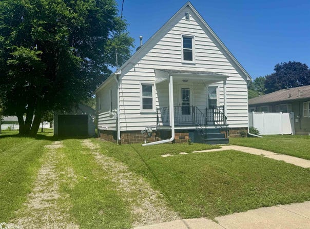 706 15th Street SE, Mason City, IA 50401