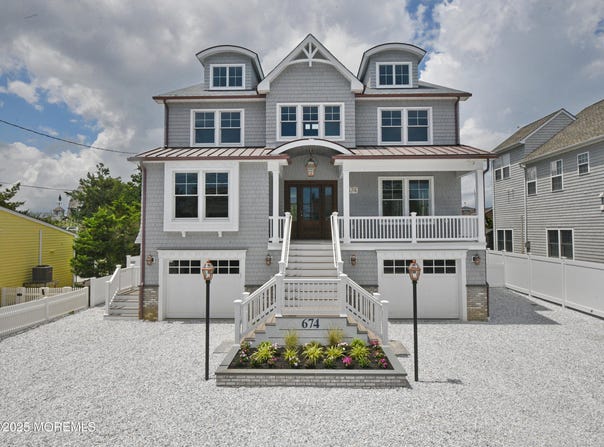 674 Lake Avenue, Bay Head, NJ 08742