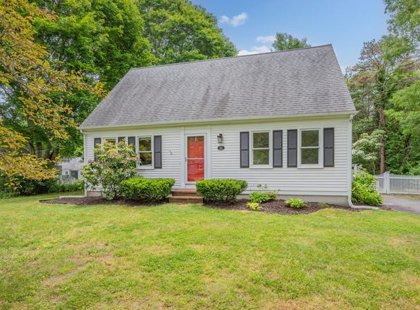 52 Mill Road, East Sandwich, MA 02537