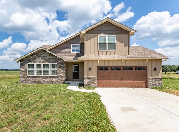 504 W Beaver Street, Morocco, IN 47963
