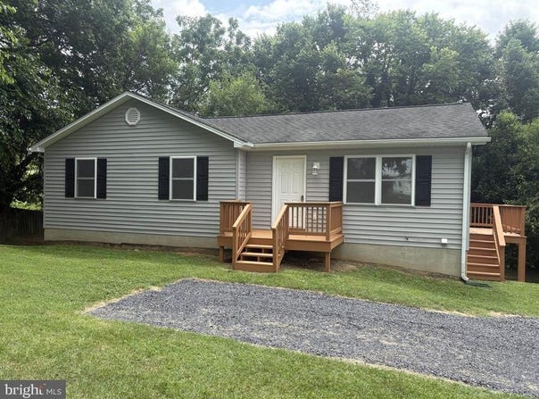 296 BRYCE BOULEVARD, MOUNT JACKSON, VA 22842