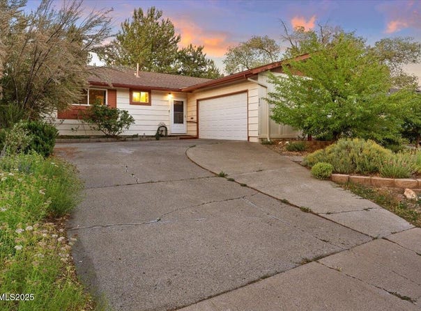 840 Akard Drive, Reno, NV 89503