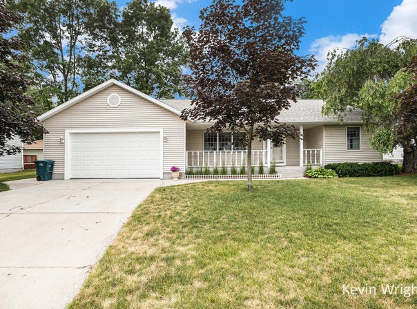 2487 Greenwood Street, Muskegon, MI 49441