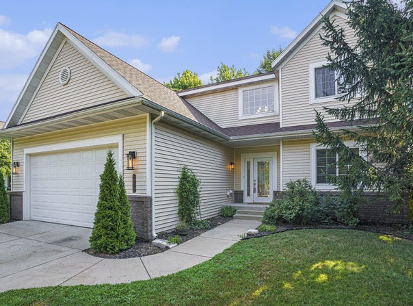 16972 Birchview Drive, Nunica, MI 49448