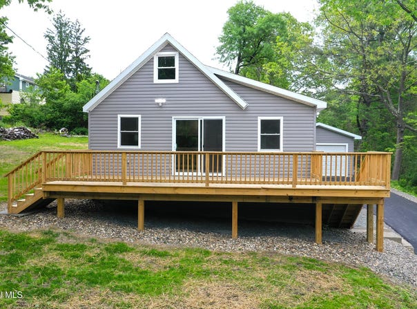 20 Franklin Avenue, Wynantskill, NY 12198