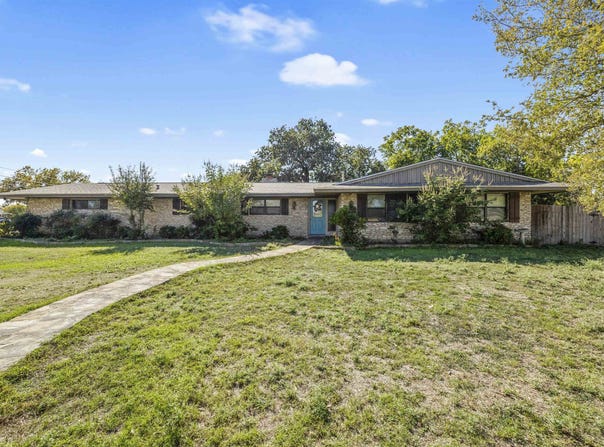 1401 Brazos St, Marble Falls, TX 78654