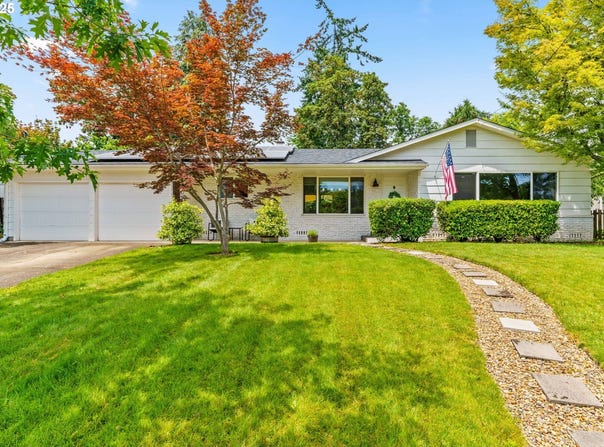1561 BALBOA ST, Eugene, OR 97408