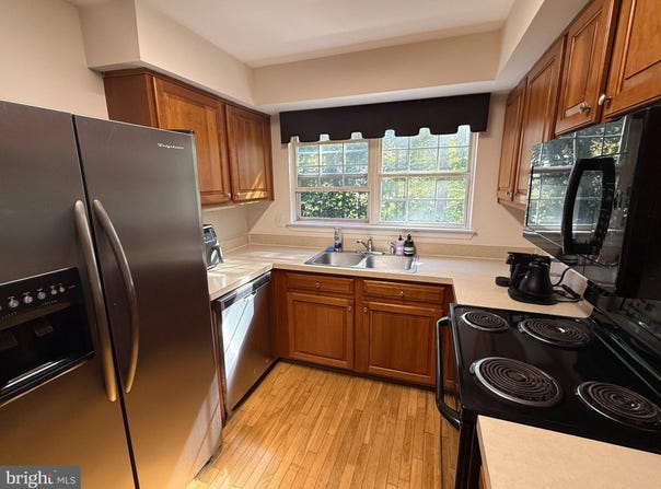 12141 CHAUCER Lane, WOODBRIDGE, VA 22192