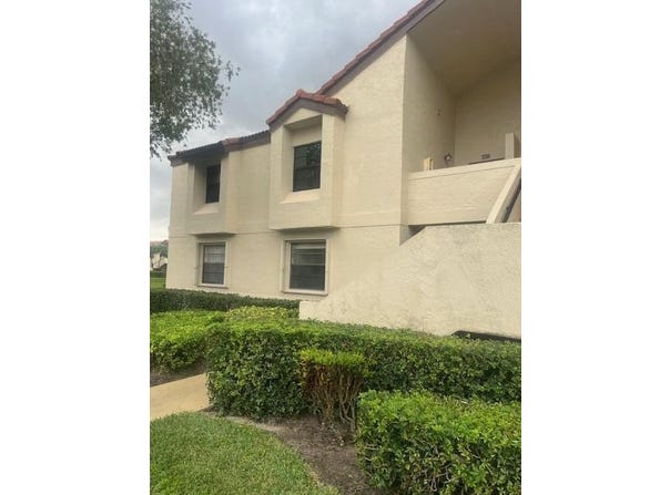 6071 Parkwalk Drive, Boynton Beach, FL 33472