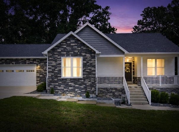 611 Lakeshore Parkway, Brandenburg, KY 40108