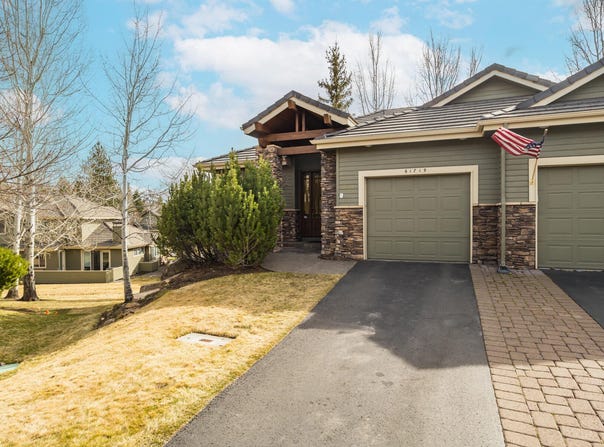 61719 Bridge Creek Loop, Bend, OR 97702