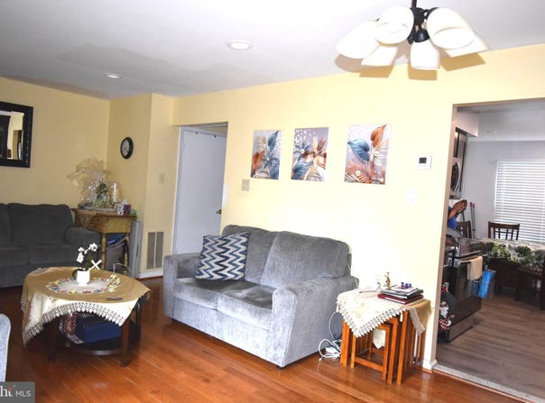 19133 BROADWATER WAY, GAITHERSBURG, MD 20879