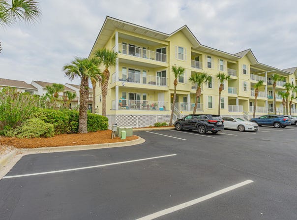 8436 Gulf Boulevard, Navarre, FL 32566