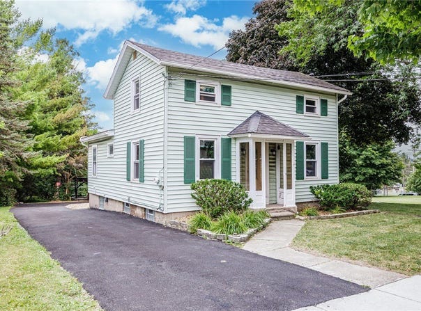 469 S Pearl Street, Canandaigua City, NY 14424