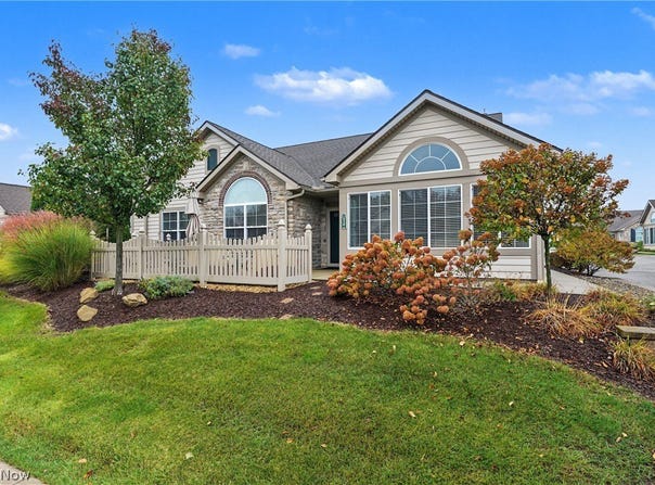1938 Fairways Drive, Streetsboro, OH 44241