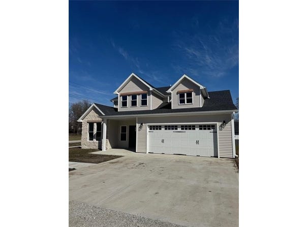 305 N Prairie Street, Hamilton, MO 64644