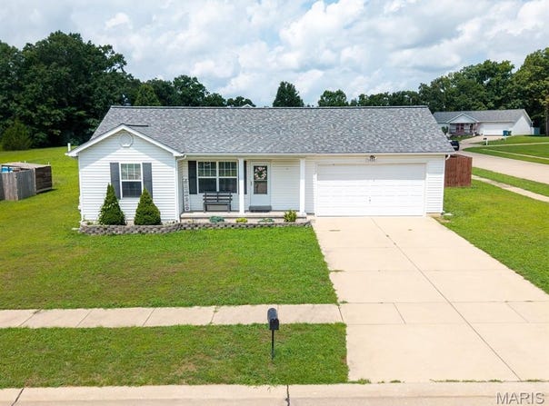 5533 Red Tailed Hawk Drive, MO 63050