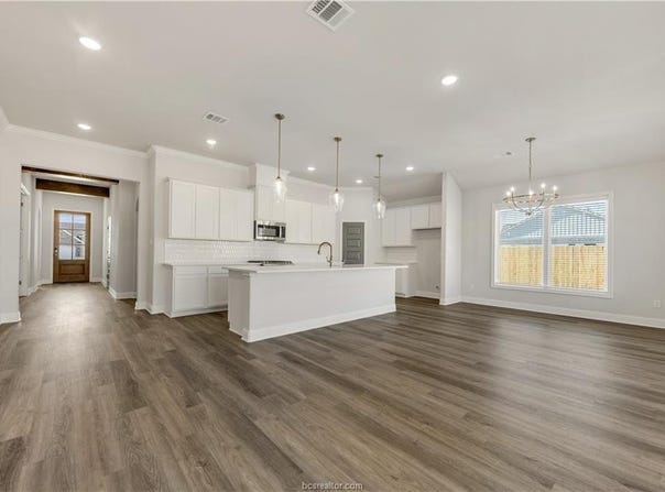 2902 Bombay Court, Bryan, TX 77808