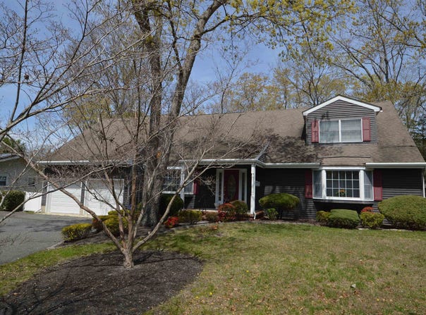 10 Timberlea, Cape May Court House, NJ 08210-1936