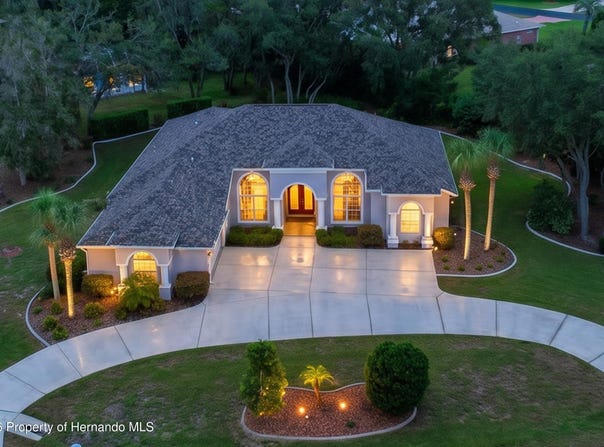 10333 Ridge Top Loop, Weeki Wachee, FL 34613