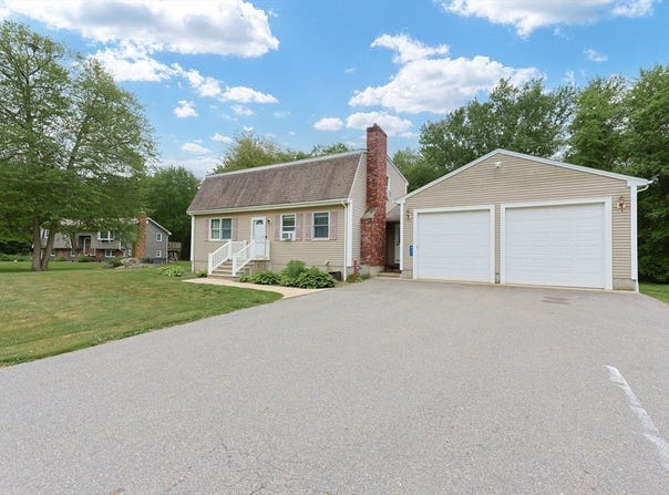 421 Gray Terrace, Dighton, MA 02764