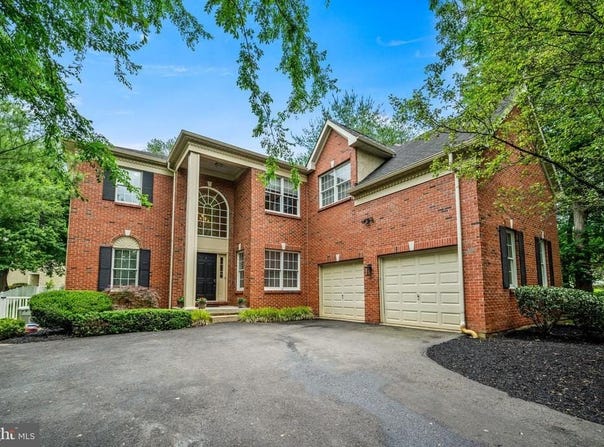 1 RALPH MARSH DRIVE, GLEN MILLS, PA 19342