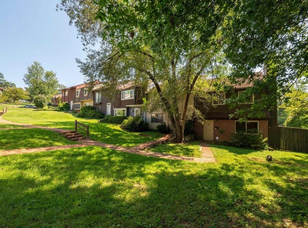 147 WOODLAKE DR, CHARLOTTESVILLE, VA 22901