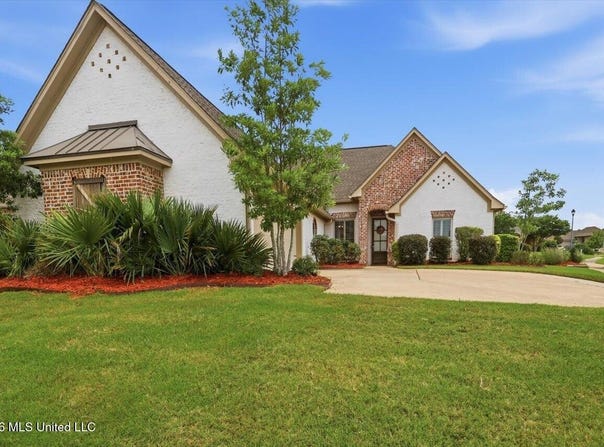 500 Treasure Cove, Flowood, MS 39232