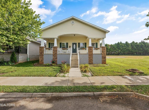 117 Willowcreek Blvd, Sweetwater, TN 37874