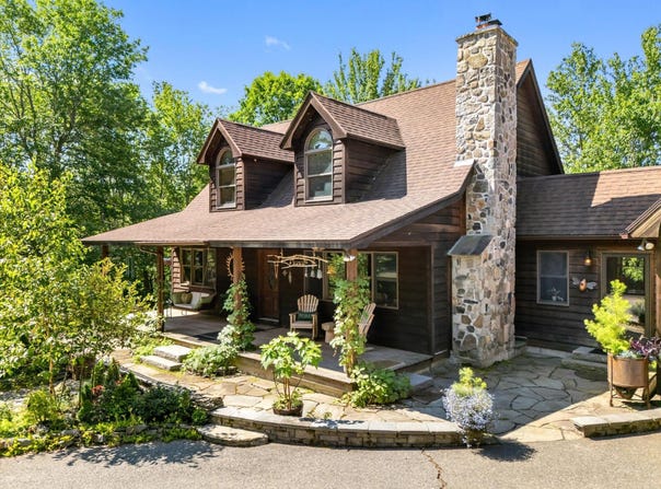 31 Hallbrook Way, Ellsworth, ME 04605