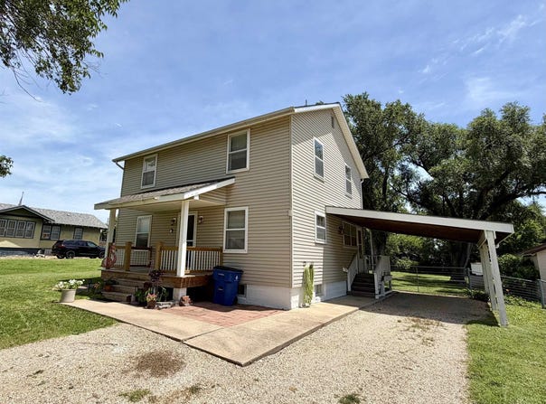 1510 N Main St., Eureka, KS 67045