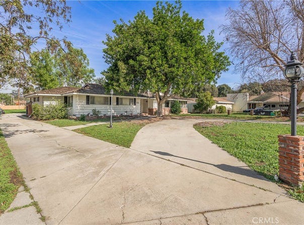 751 S Corrida, Covina, CA 91724