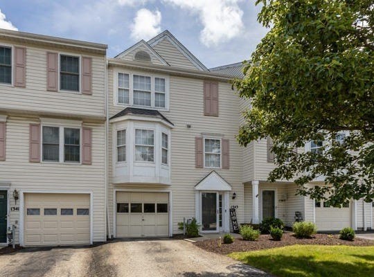 1343 Meadowbrook Dr, North Strabane, PA 15317