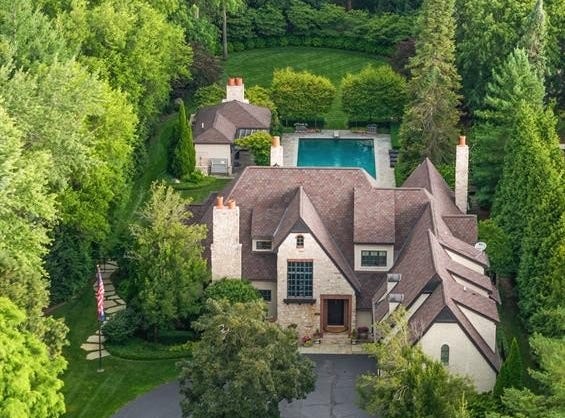 72 Lone Pine Road, Bloomfield Hills, MI 48304