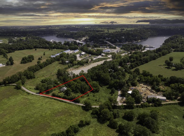 275 Carmichael Road, Harrodsburg, KY 40330