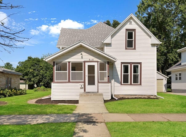1927 Clay Street, Cedar Falls, IA 50613