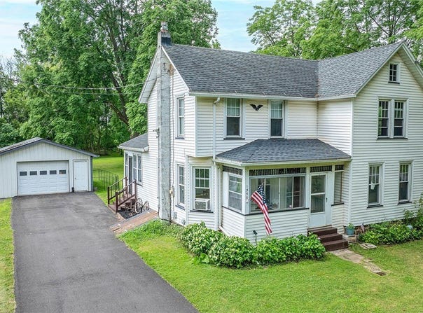 1553 Church Road, Hamlin, NY 14464