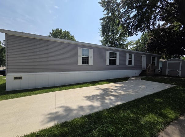5 Mary Dr., Lansing, MI 48906