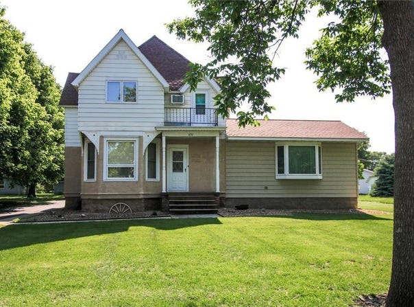 631 Mowbray Street, Stewart, MN 55385