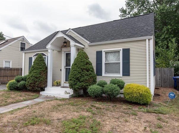 50 Martin Street, Pawtucket, RI 02861