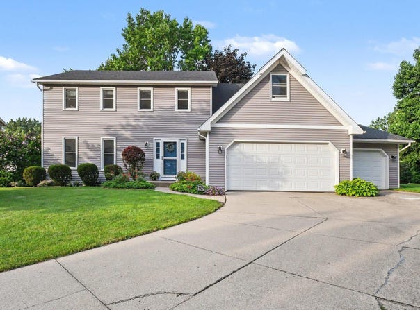 2717 Belknap Lane, Mishawaka, IN 46544-6778