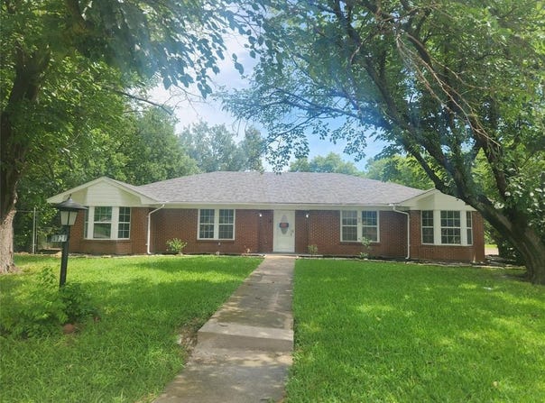 1721 Monaco Drive, Arlington, TX 76010
