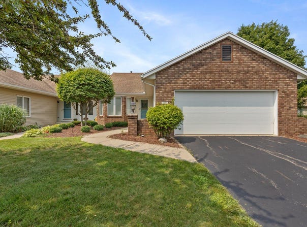 4376 Redbush Drive SW, Grandville, MI 49418