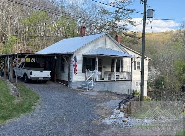 113 Doak St, BLUEFIELD, VA 24605