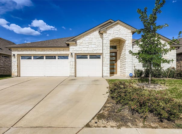 2004 Gold Dust TRL, Leander, TX 78641