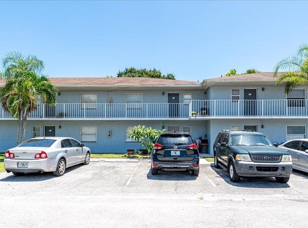 605 Ixoria 6a Avenue, Fort Pierce, FL 34982