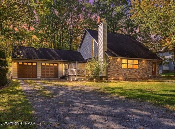 28 Heath Lane, Mount Pocono, PA 18344