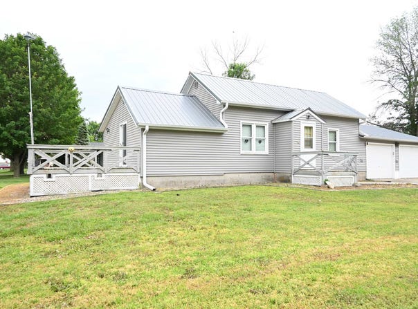 201 S Rumsey Street, Everly, IA 51338