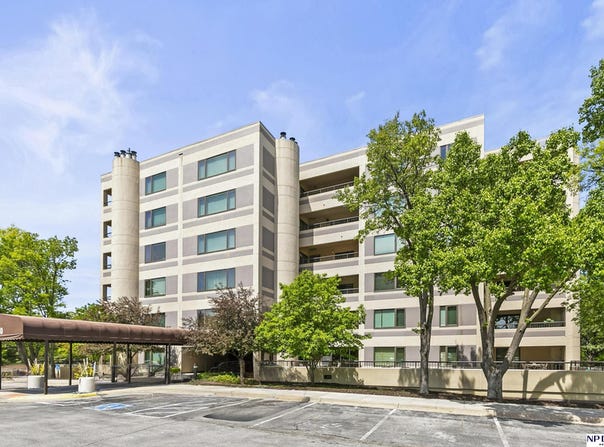 770 N 93 Street, Omaha, NE 68114