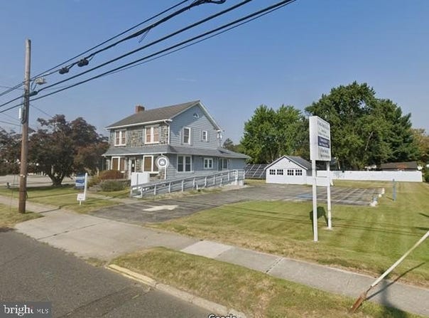 101 N BROADWAY, PENNSVILLE, NJ 08070